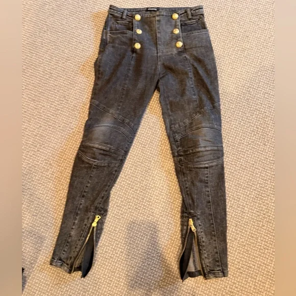 🤩 BALMAIN washed Black/gray Denim Jeans sz 38/US 6with Gold Accent logo buttons
